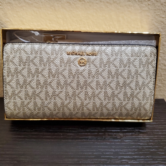 Michael kors Jet Set Charm Medium Wallet In the Box - Picture 2 of 8